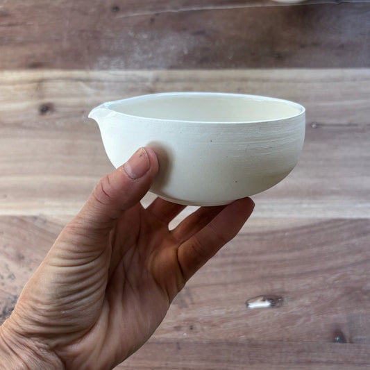 Porcelain Little Pouring Bowl