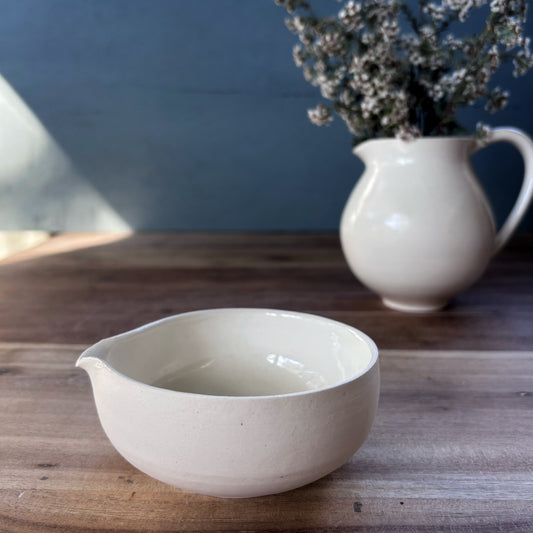 Porcelain Little Pouring Bowl